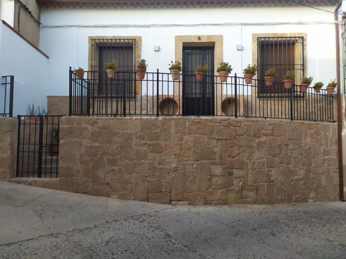 Baños de la Encina Alojamientos Rurales Arbonaida מראה חיצוני תמונה
