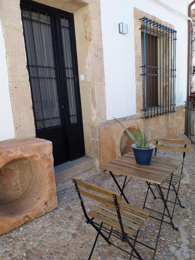 Baños de la Encina Alojamientos Rurales Arbonaida מראה חיצוני תמונה